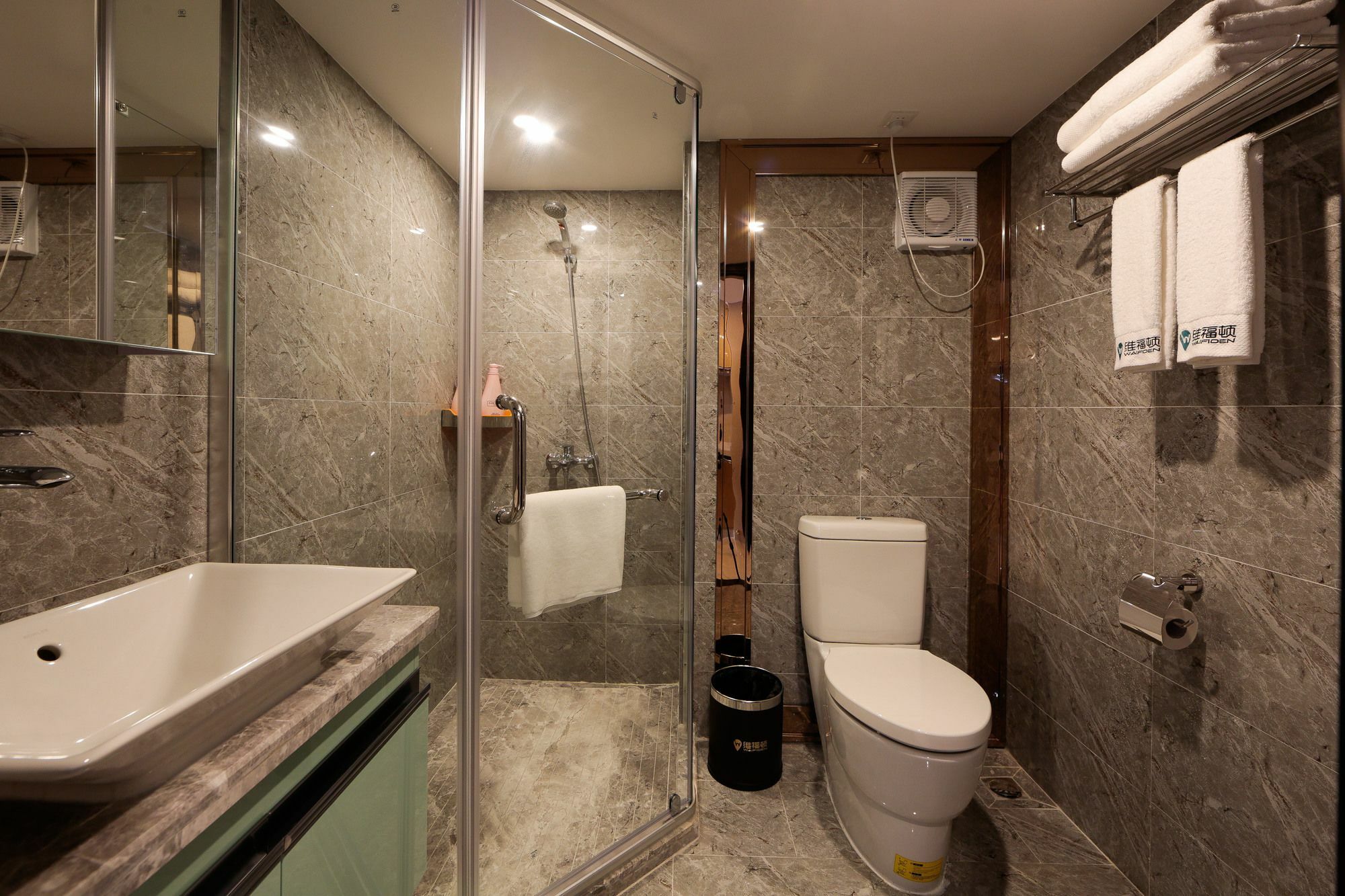 Waifiden Duplex Hotel Apartment Zhongyong Jinyu Branch-Free Shuttle Bus During The Canton Fair Εξωτερικό φωτογραφία