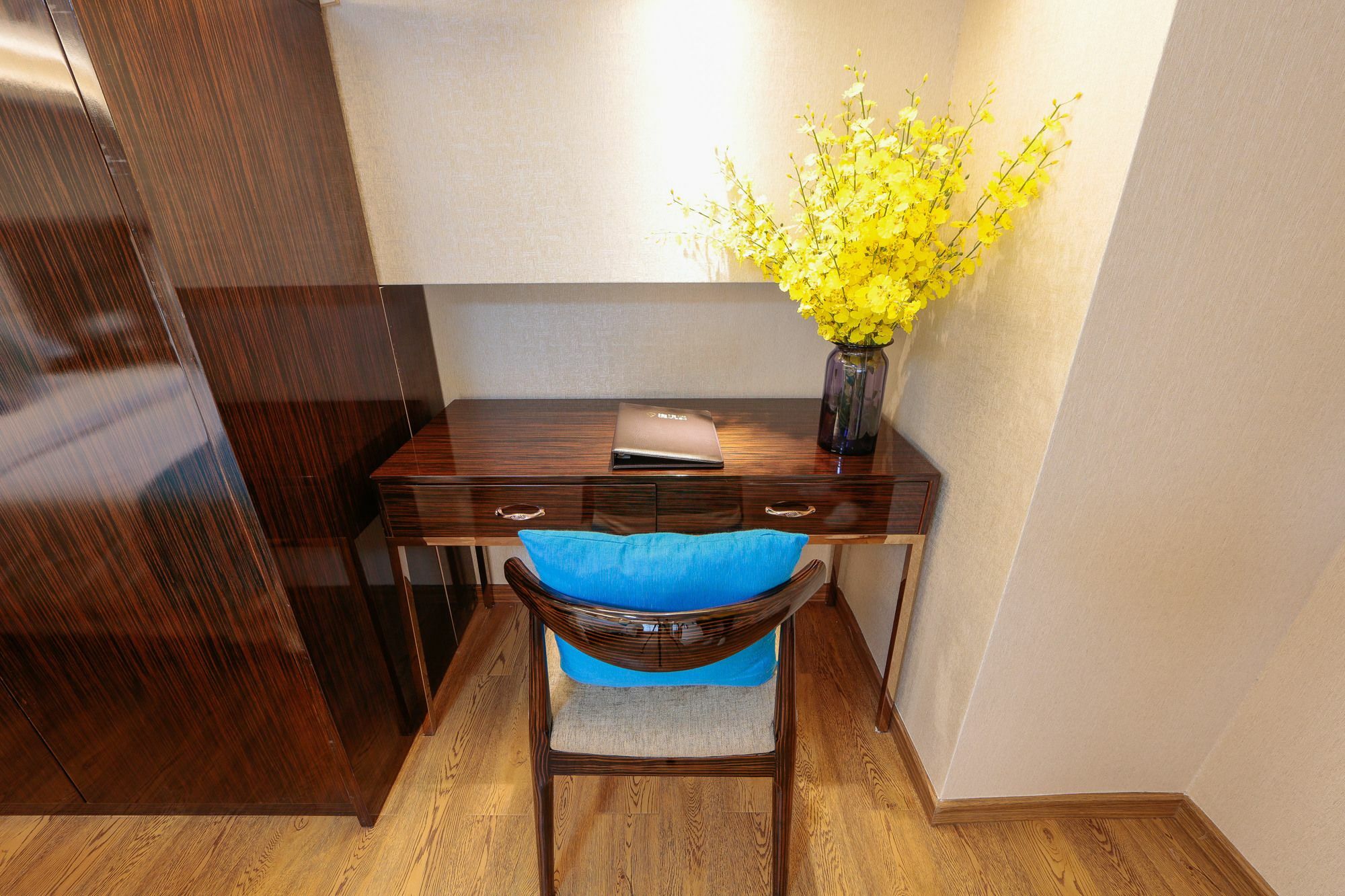Waifiden Duplex Hotel Apartment Zhongyong Jinyu Branch-Free Shuttle Bus During The Canton Fair Εξωτερικό φωτογραφία